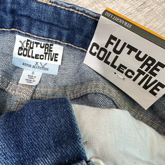Future Collective Jeans Medium Wash Women's 0 Blue High Rise Denim Straight Leg - Picture 6 of 7